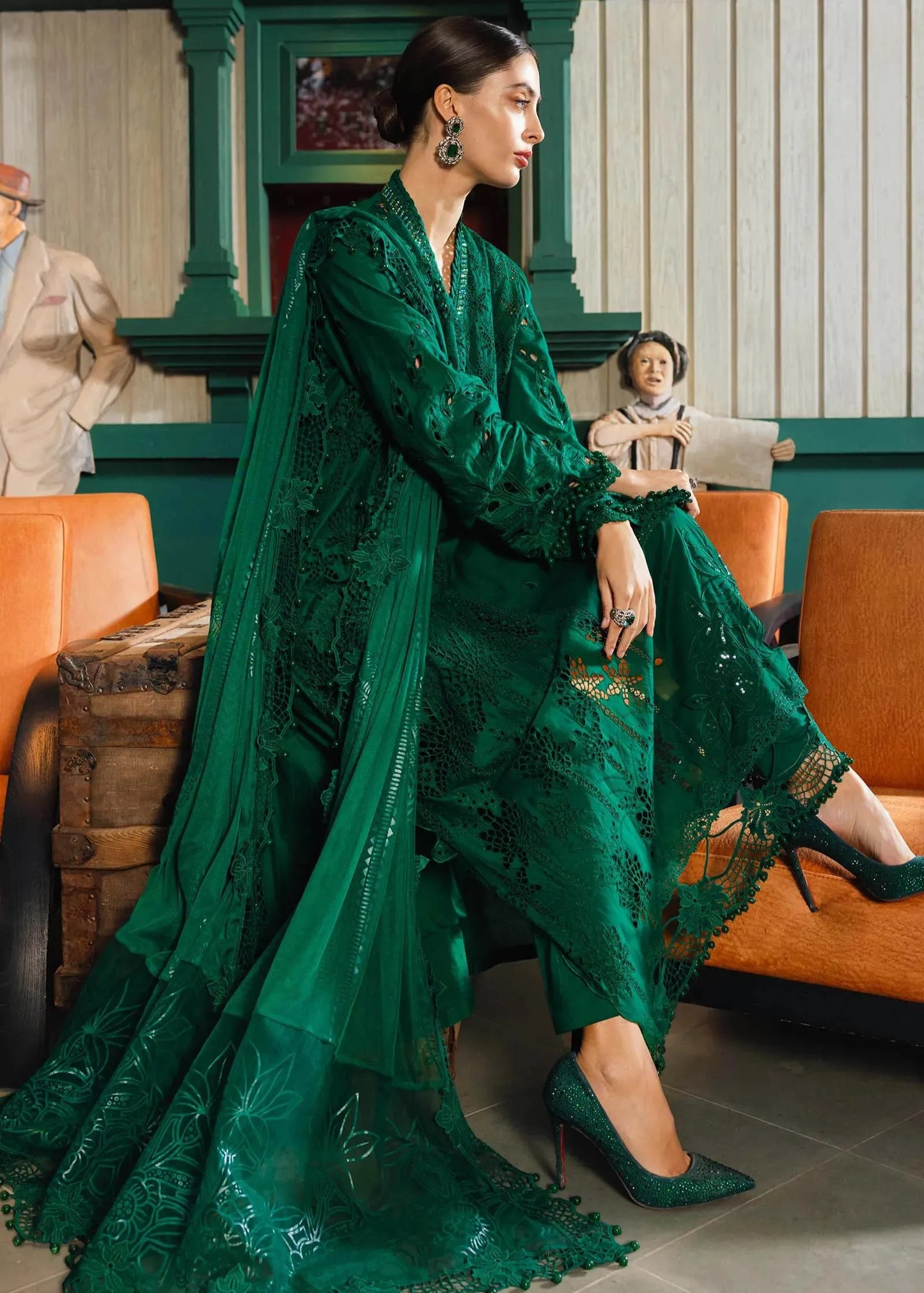 MARIA B LAWN D-4
