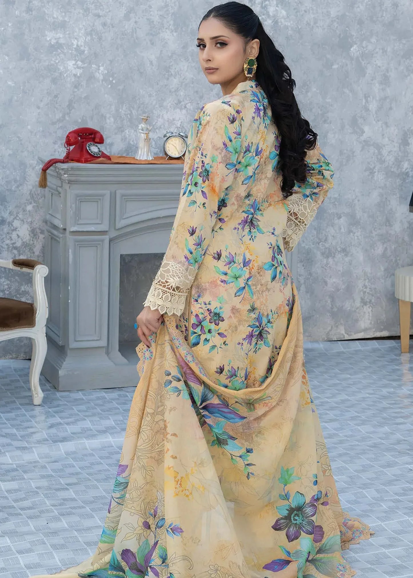 ELEGANT BY RIAZ ARTS EMBROIDERED LAWN SUMMER COLLECTION 3 PIECE SUIT - D-01 | ✅ 100% Original