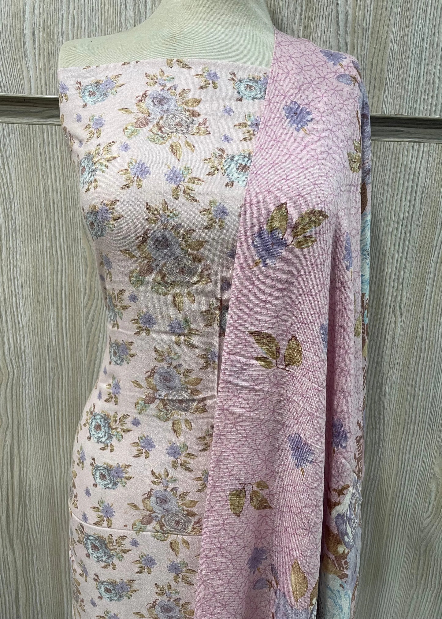 PERSIAN WOOL WINTER PRINTED 3PC SUIT (Pink Shawl)