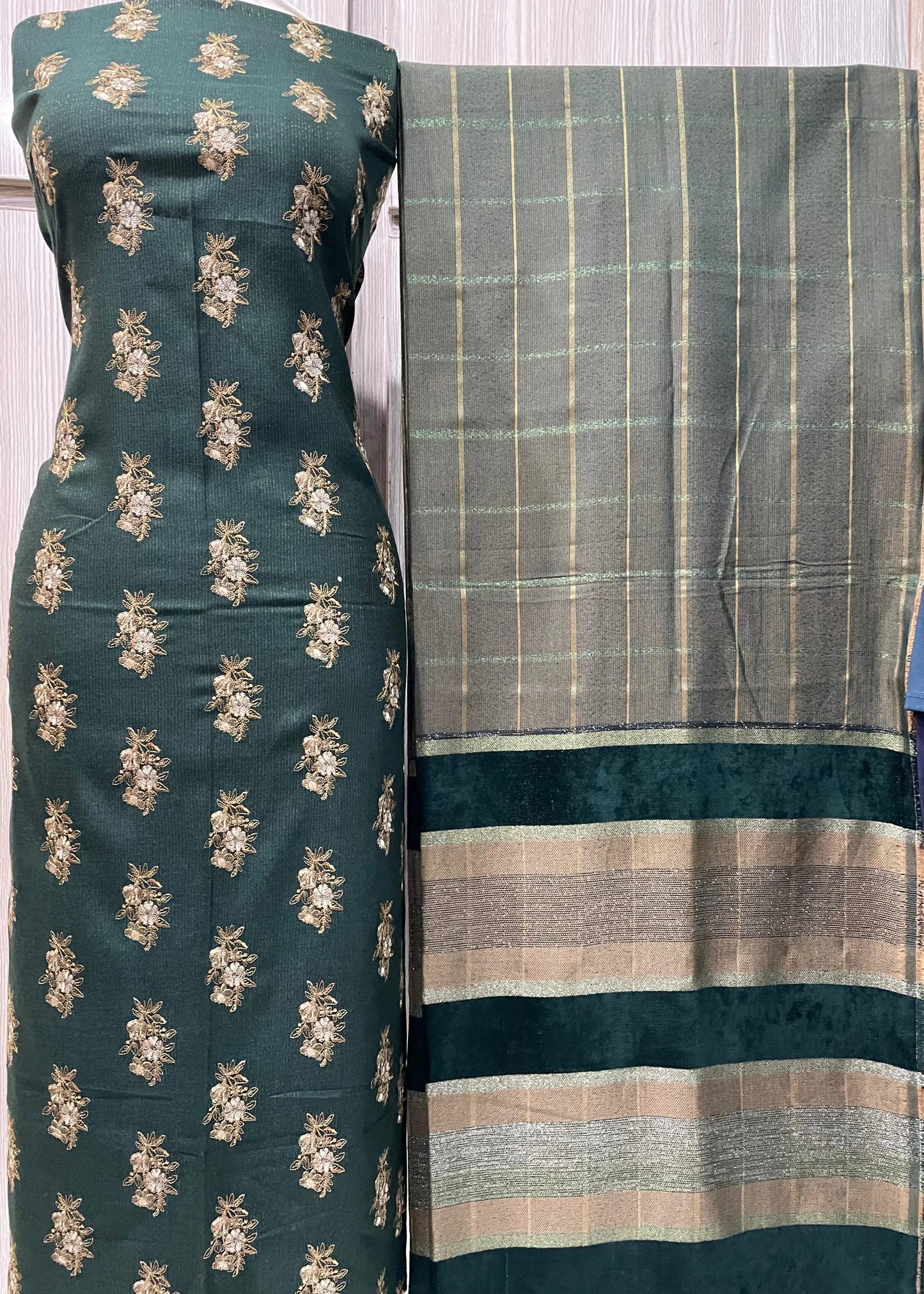 PERSIAN WOOL EMBROIDED WINTER 3PC SUIT WITH PALACHI SHWAL (Dark Green) PED-02