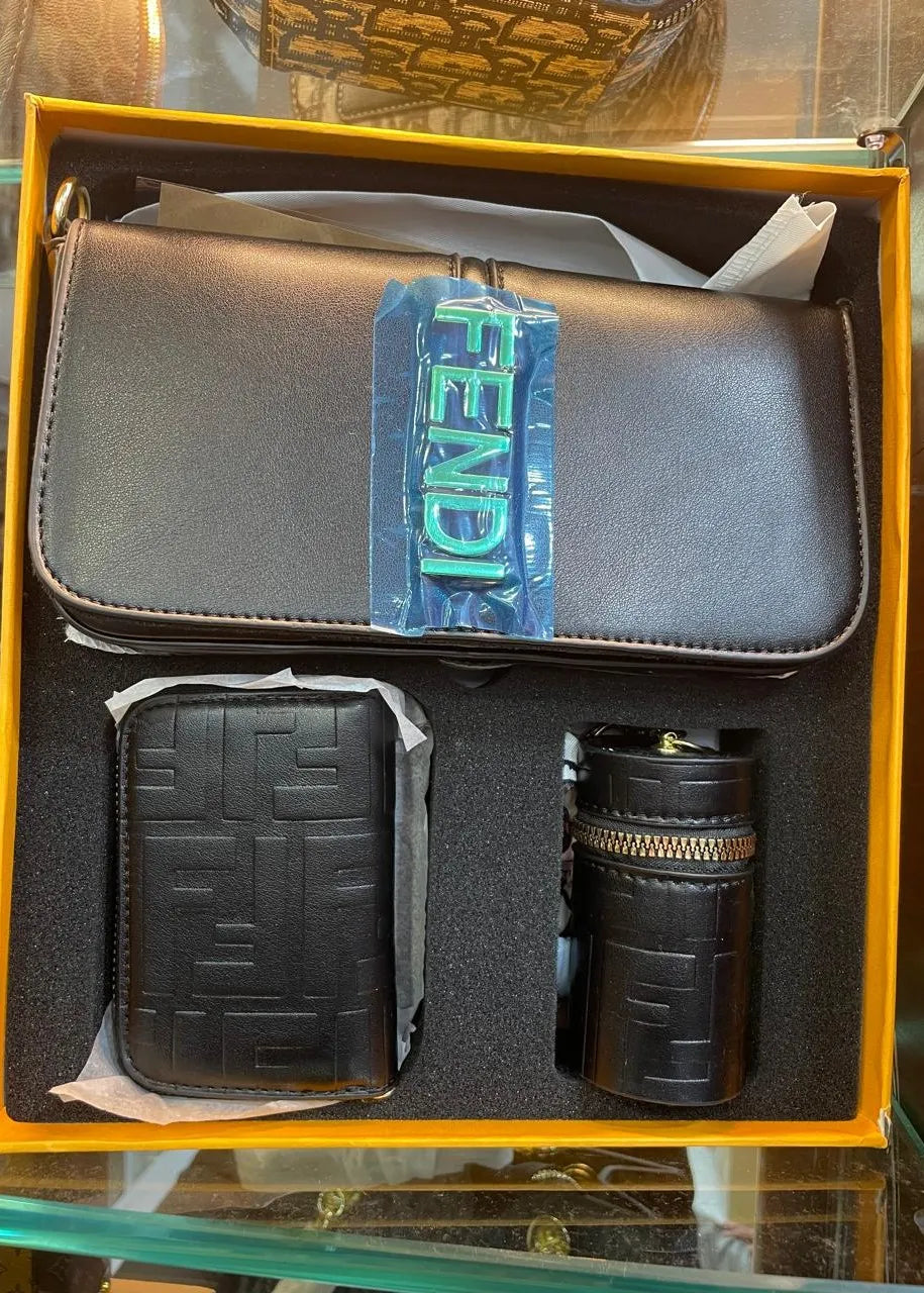 FENDI CROSSBODY SHOULDER BAG GIFT PACK FOR WOMAN BLCAK COLOR