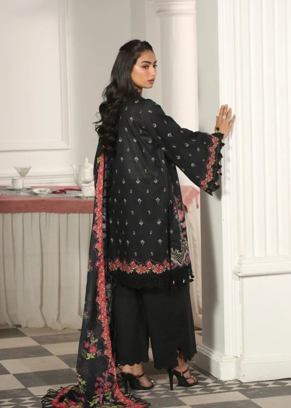 MAUSUMMERY DIGITAL PRINTED LAWN SUIT 3 PIECE VOLUME 2 NOIR | ✅ 100% Original