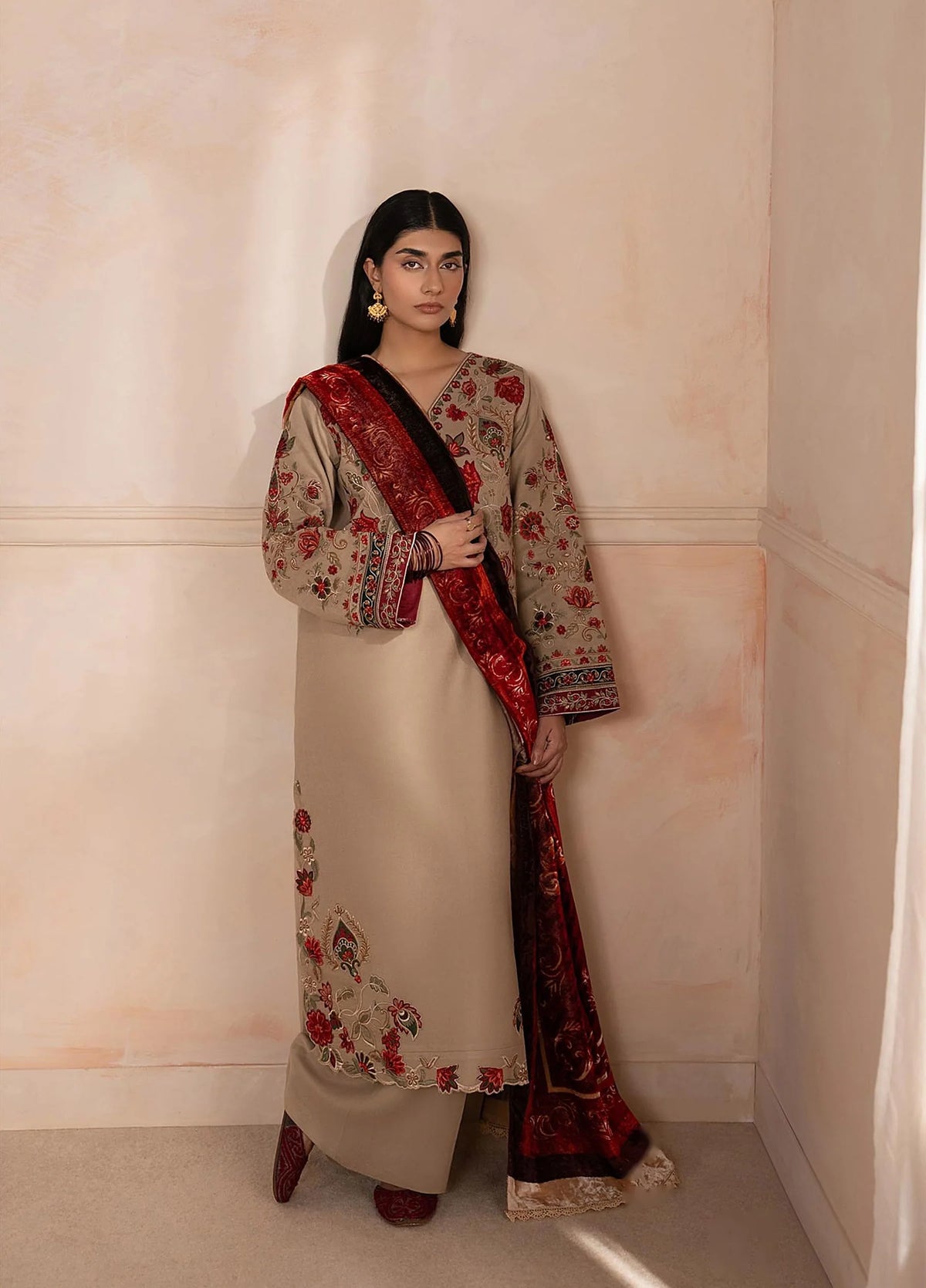 RajBari Exclusive Shawl Unstitched Embroidered Palachi 3 Piece Suit RB26UES 07 - Winter Collection