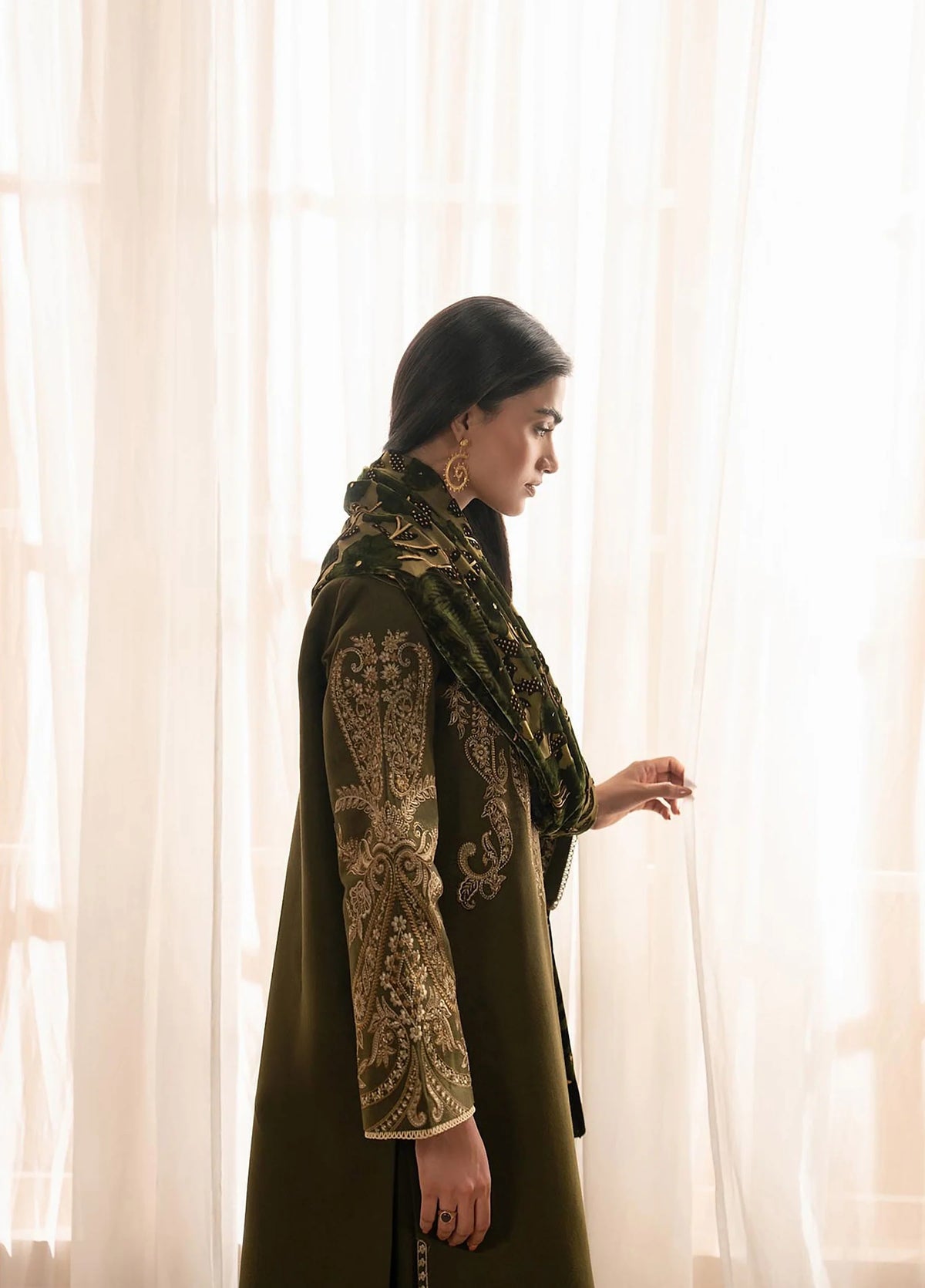 RajBari Exclusive Shawl Unstitched Embroidered Khaddar 3 Piece Suit RB26UES 12 - Winter Collection