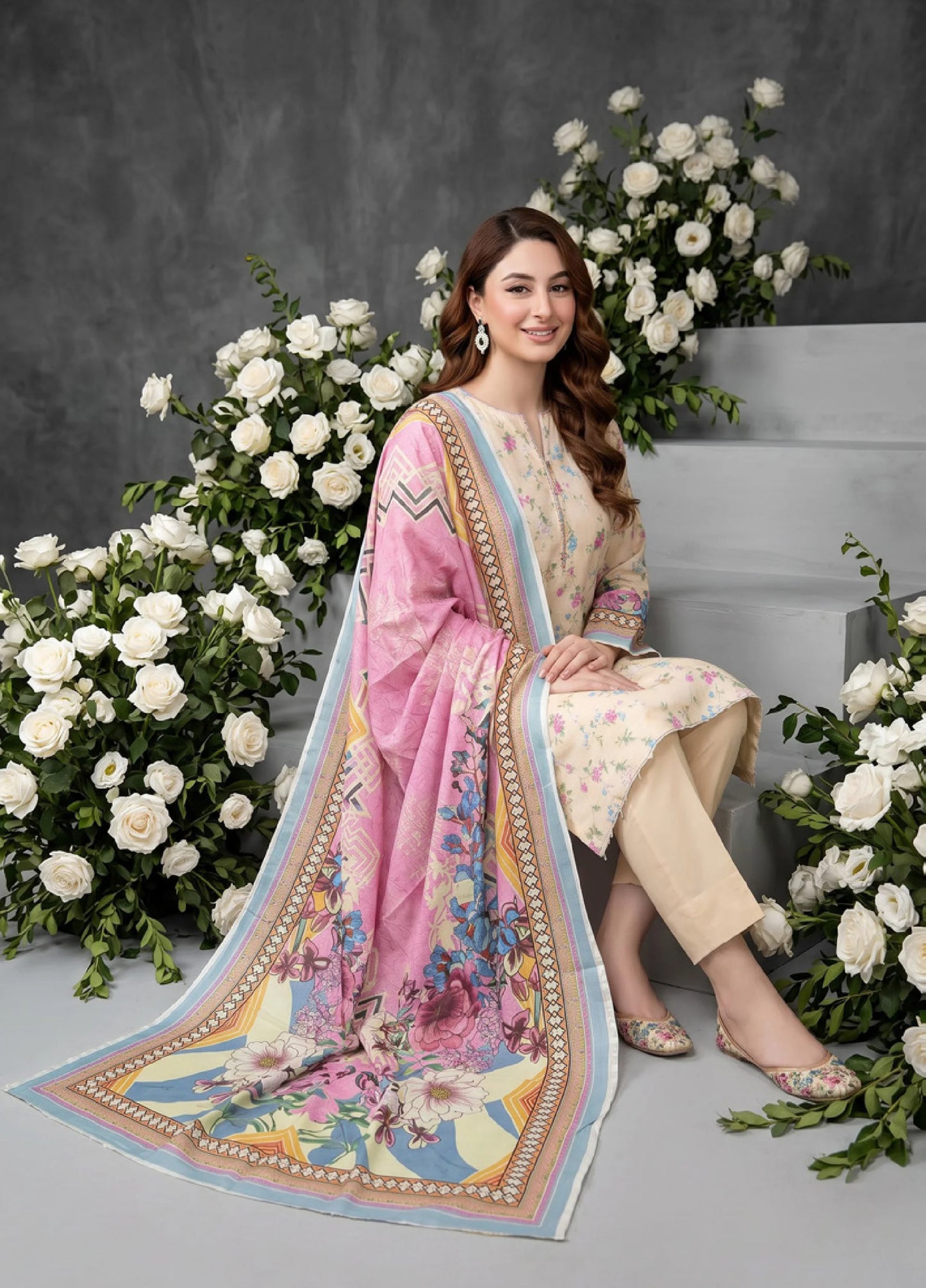 SALINA DOBBY BY REGALIA TEXTILES UNSTITCHED PRINTED LAWN 3 PIECE SUIT D-07