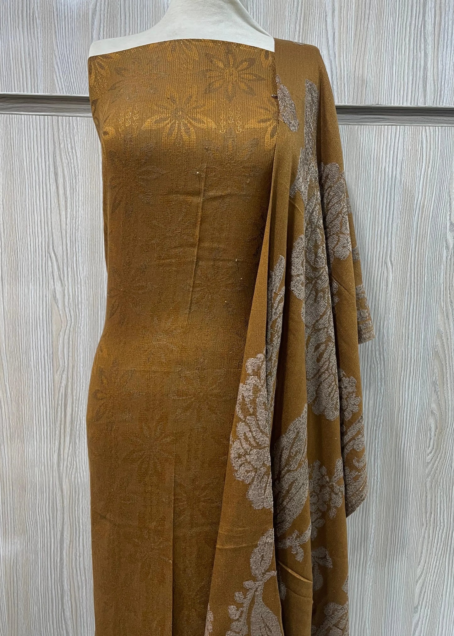 PERSIAN WOOL WINTER 3PC SUIT WITH PALACHI SHWAL (MUSTERED) SFD-02