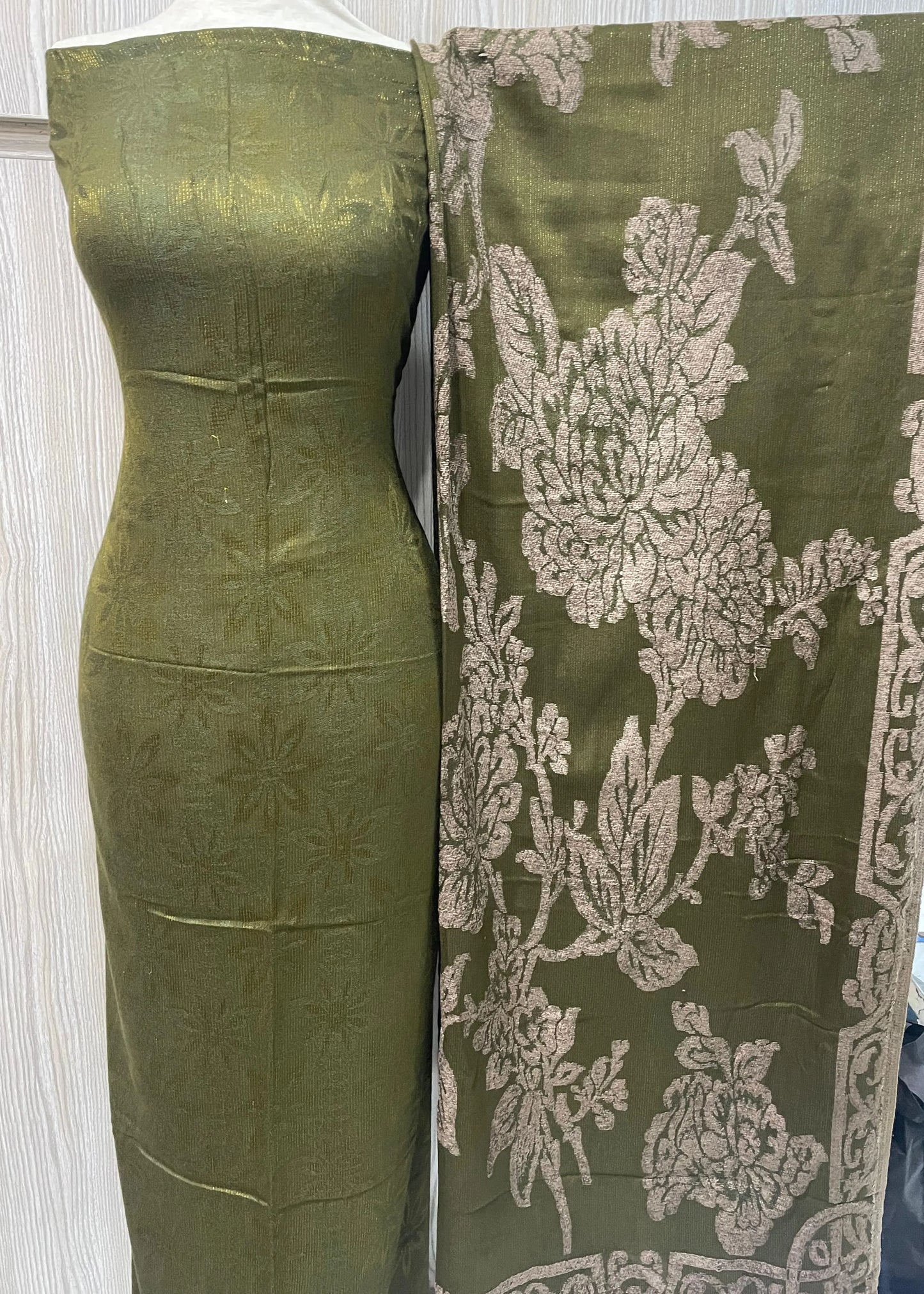 PERSIAN WOOL WINTER 3PC SUIT WITH PALACHI SHWAL (Green)