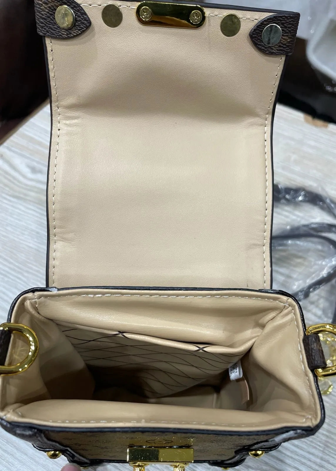 LOUIS VUITTON VERTICAL CROSSBODY SHOULDER BAG FOR WOMAN