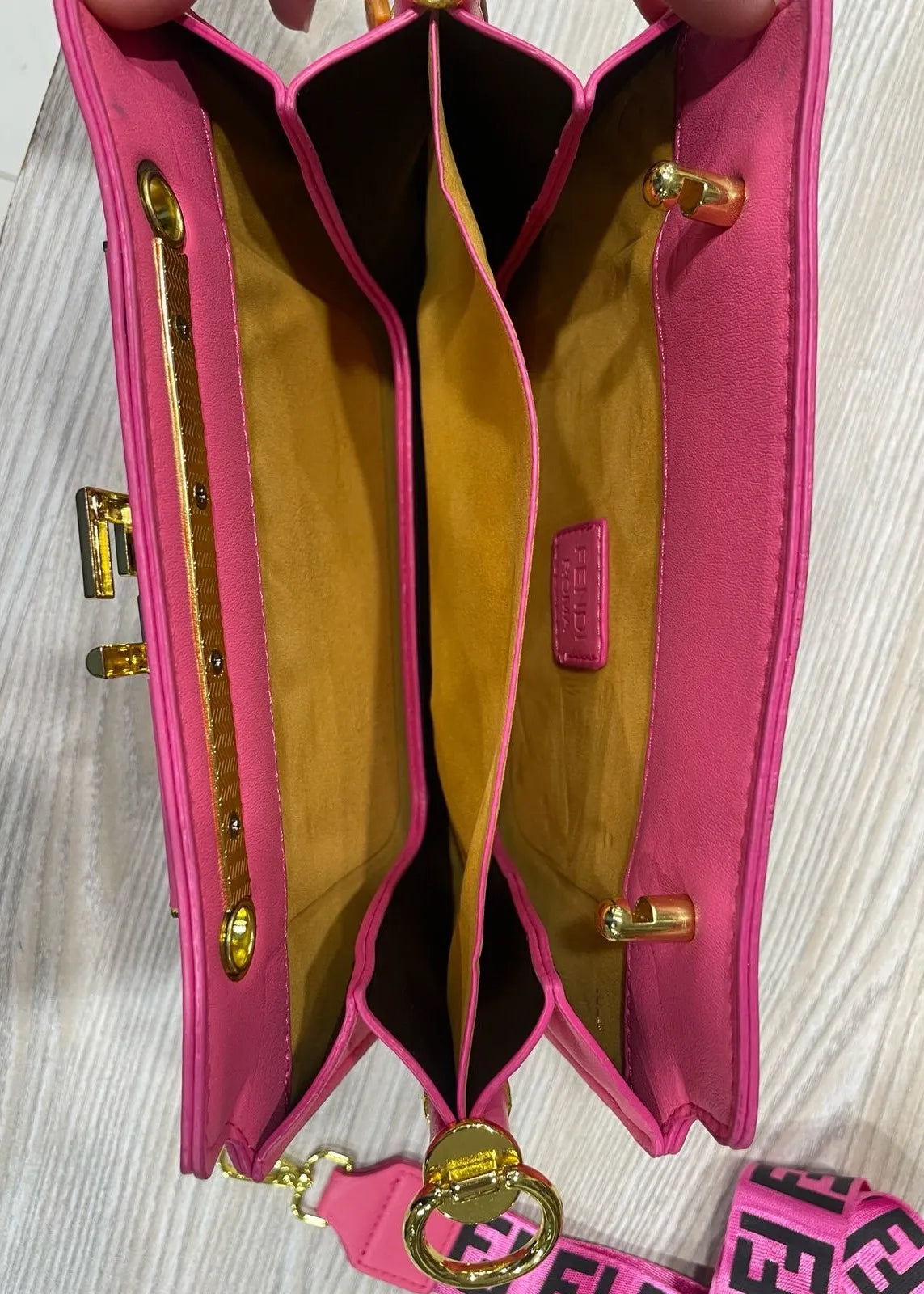 FENDI CROSSBODY SHOULDER BAG FOR WOMAN PINK COLOR