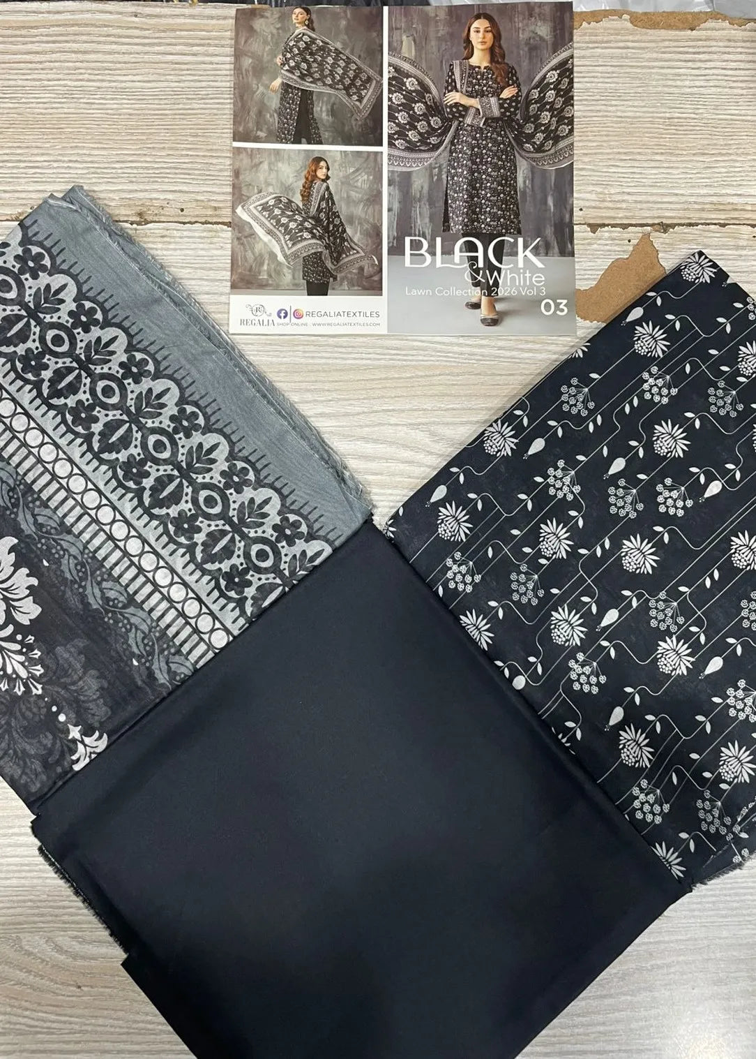 BLACK AND WHITE LAWN COLLECTION VOLUME 3 D-03