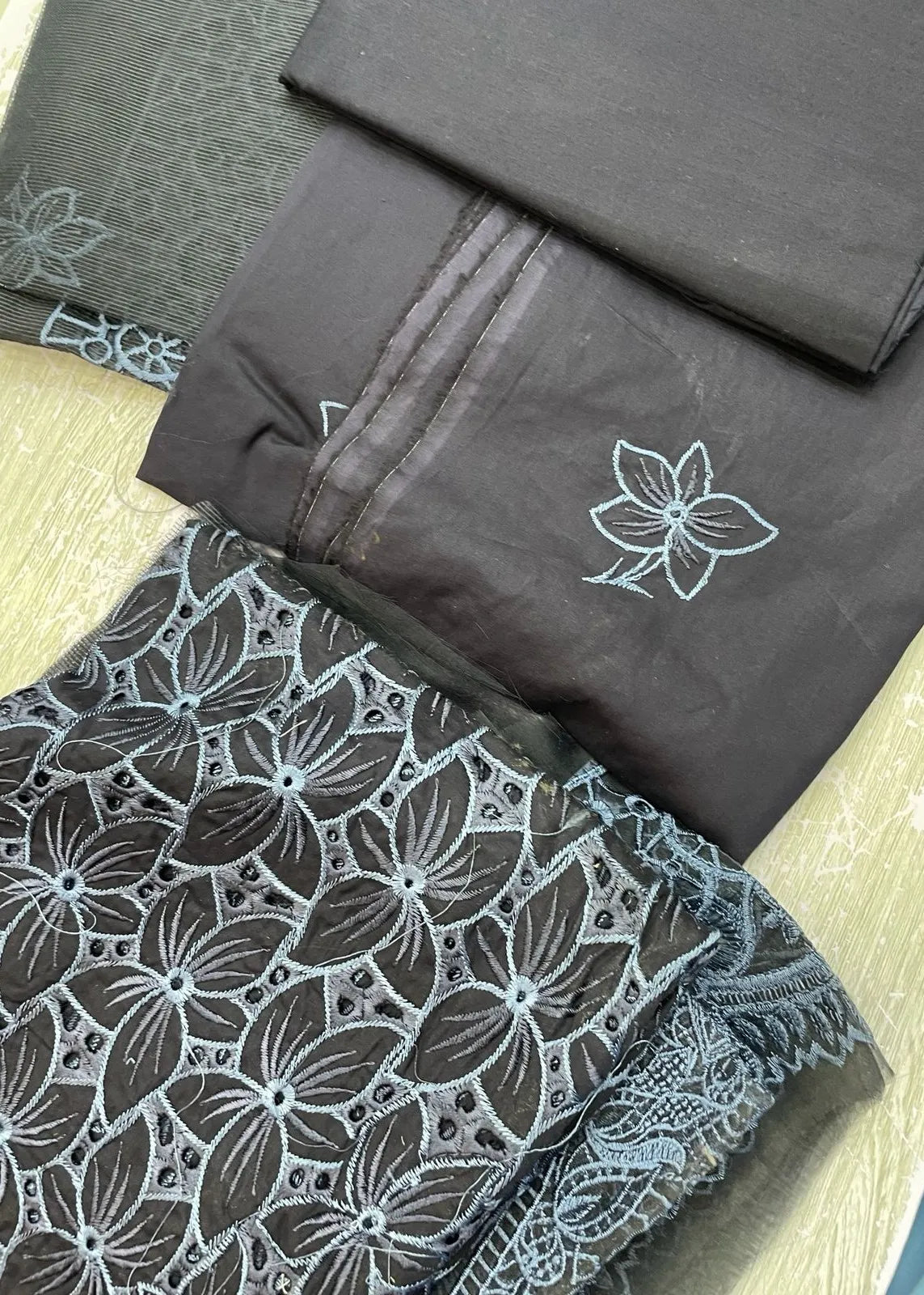 MAHRUKH BY MAHNUR SUMMER LUXURY LAWN COLLECTION VOL-II D-12 ✅ 100% Original