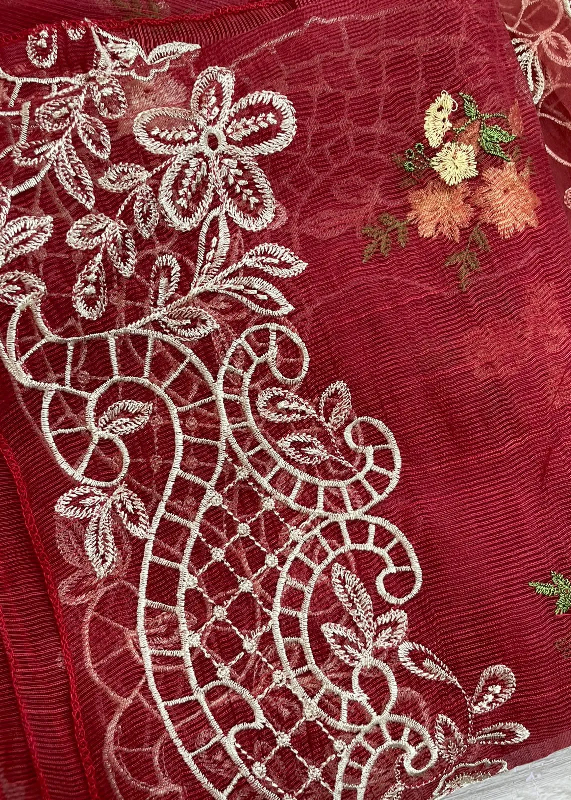 SIRENE BY MAHNUR LUXURY 3PC LAWN '26 S-11 | ✅ 100% Original