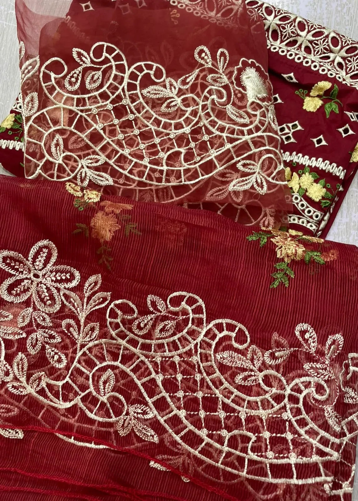 SIRENE BY MAHNUR LUXURY 3PC LAWN '26 S-11 | ✅ 100% Original