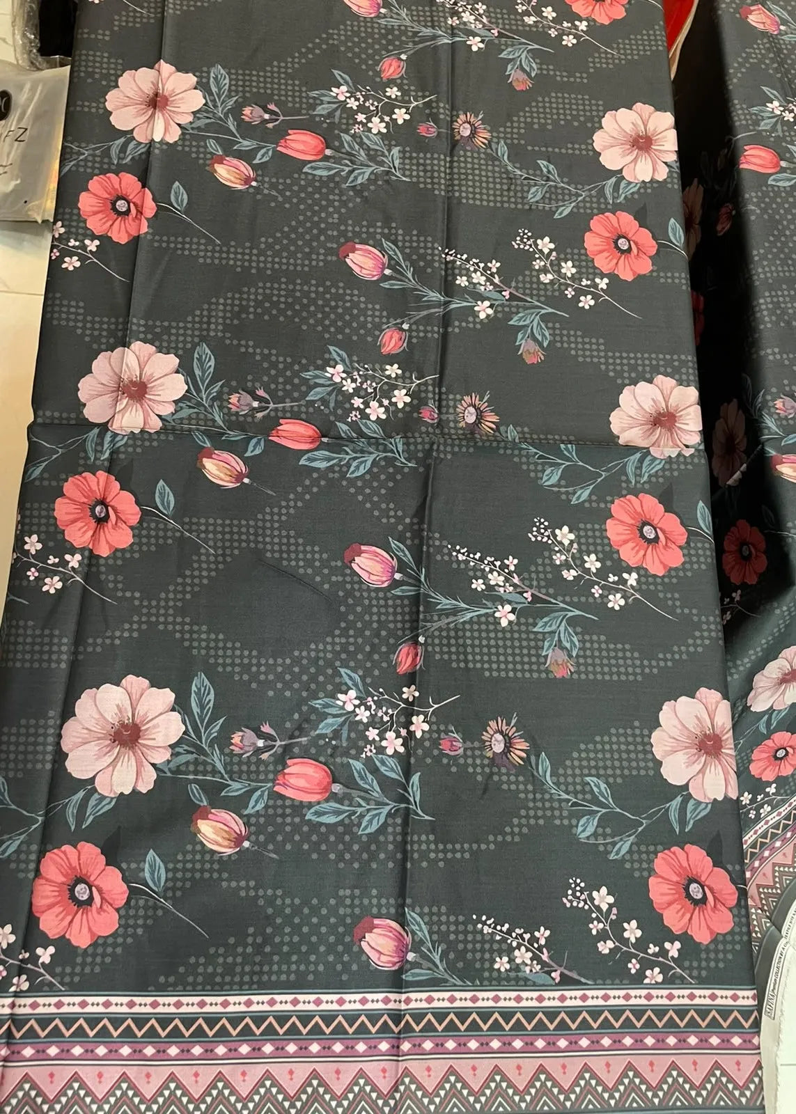 VISCOSE LINEN DIGITAL PRINTED SUIT 3 PIECE UNSTITCHED D-17
