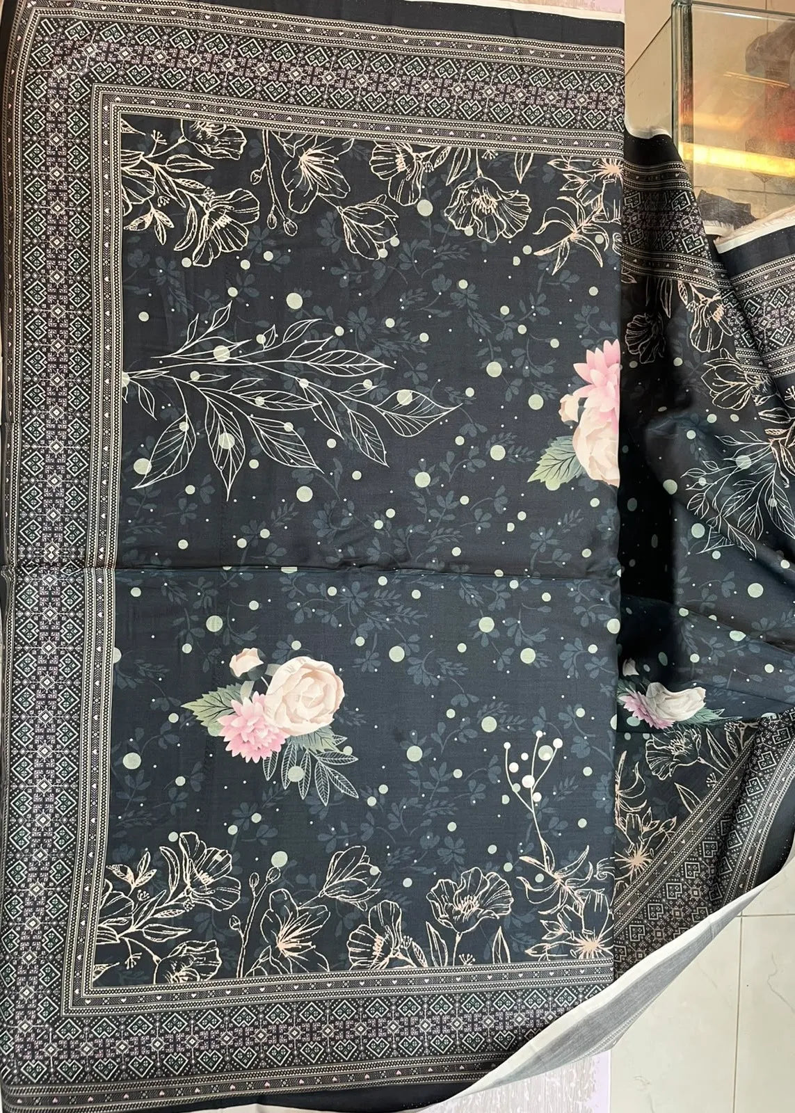 VISCOSE LINEN DIGITAL PRINTED SUIT 3 PIECE UNSTITCHED D-30