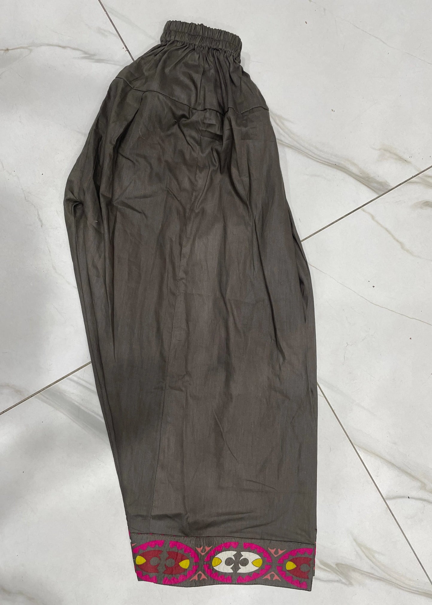 KIDS STITCHED LAWN SUIT 2PC BROWN