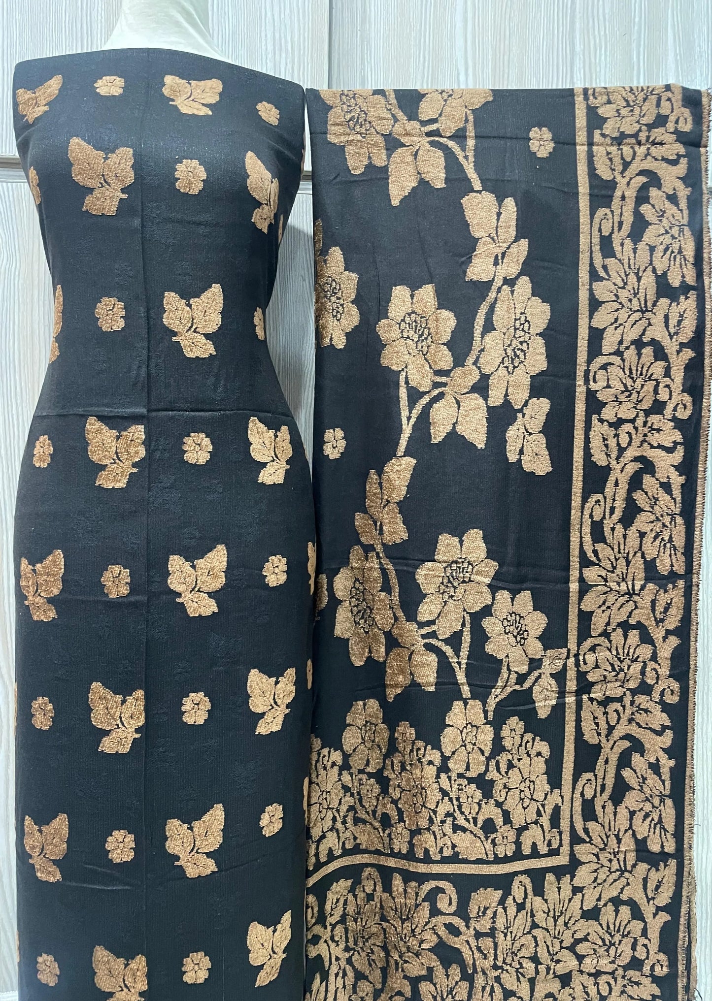 PERSIAN WOOL WINTER 3PC SUIT WITH PALACHI SHWAL (Black)