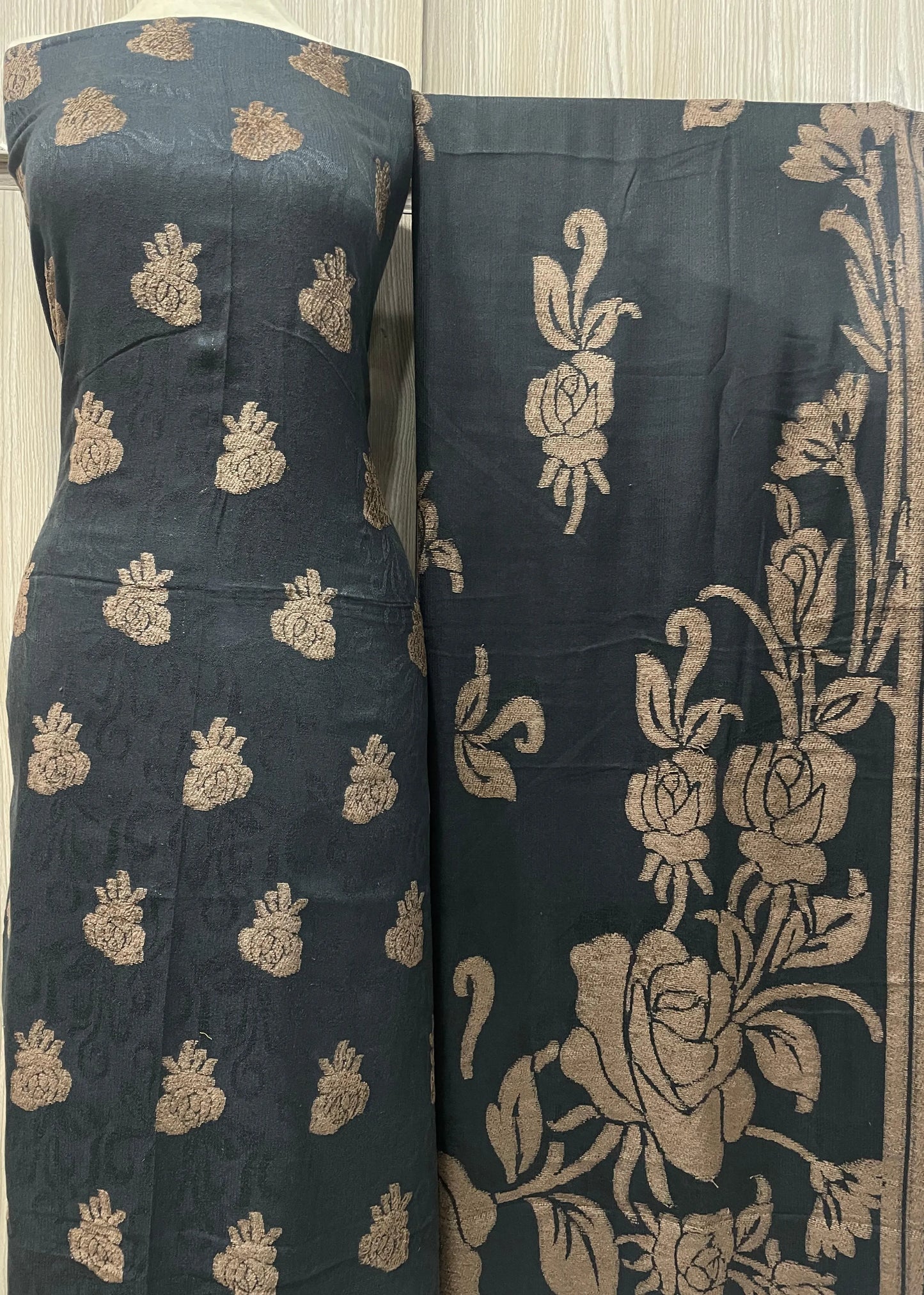 PERSIAN WOOL WINTER 3PC SUIT WITH PALACHI SHWAL (Black)