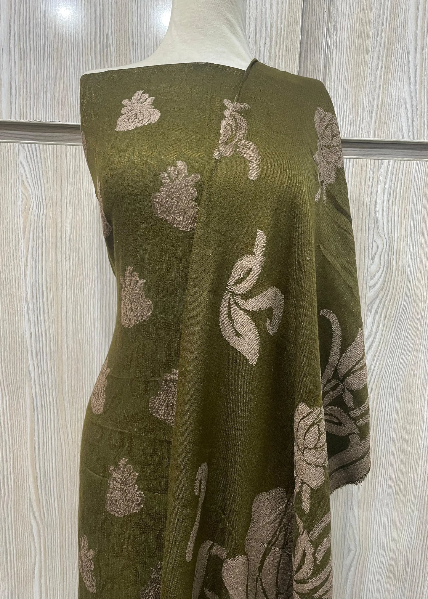 PERSIAN WOOL WINTER 3PC SUIT WITH PALACHI SHWAL (Olive Green)